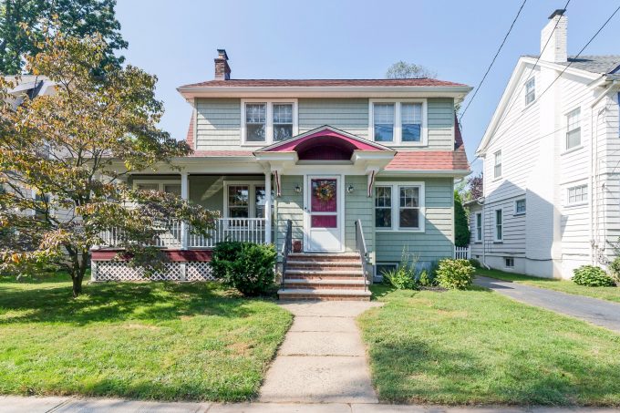 , Charming 4BR Cranford Colonial Just Steps From Downtown!