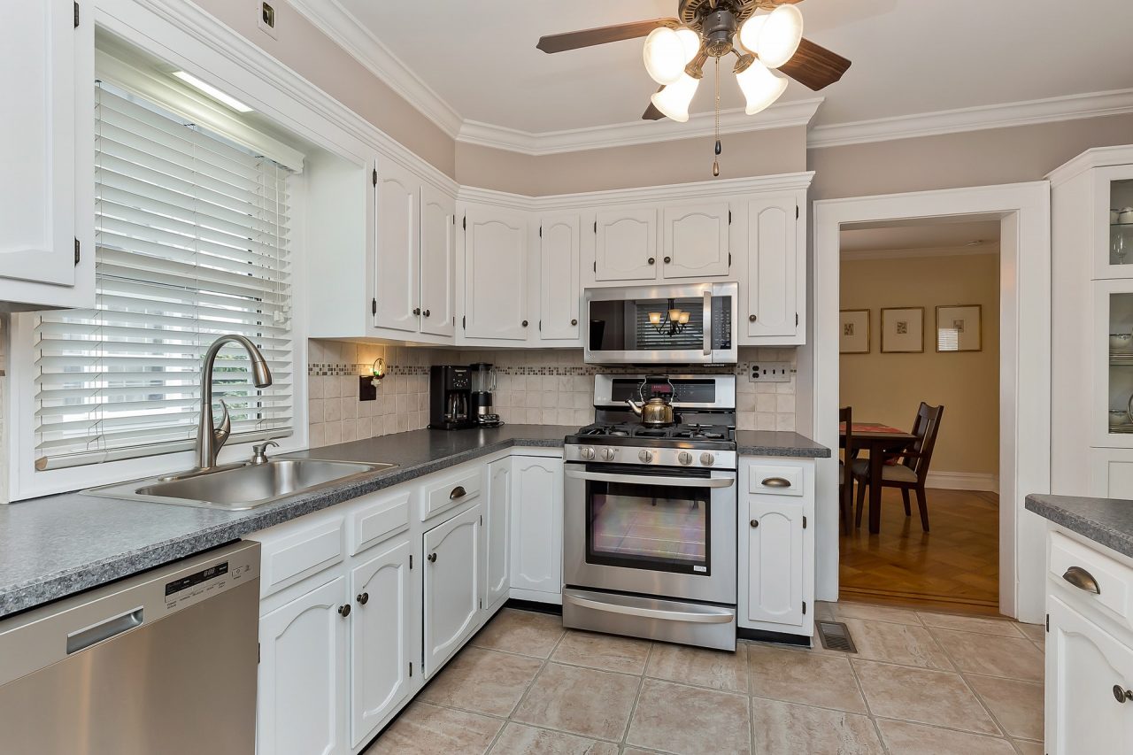 , Pristine Cranford Colonial For Sale!