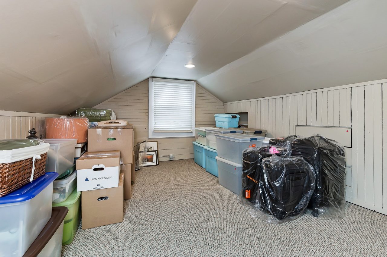 , Pristine Cranford Colonial For Sale!