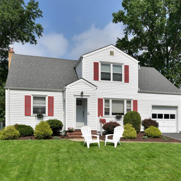 5 Osage Dr Cranford