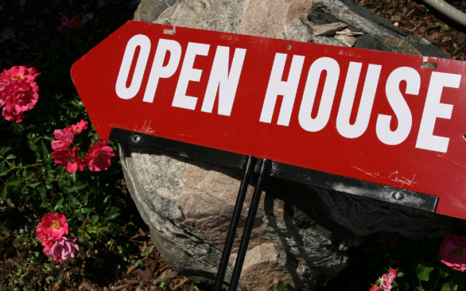 Buyer open house tips, Ask Sharon:   Ask Sharon: What should buyers should look for at an open house?