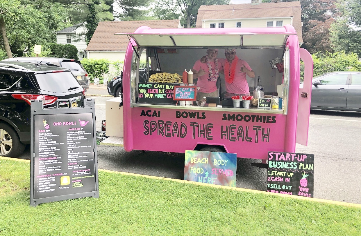 Ono Bowls Food Truck, Two Guys and their Pink Ono Bowls DTS Truck&#8230;.