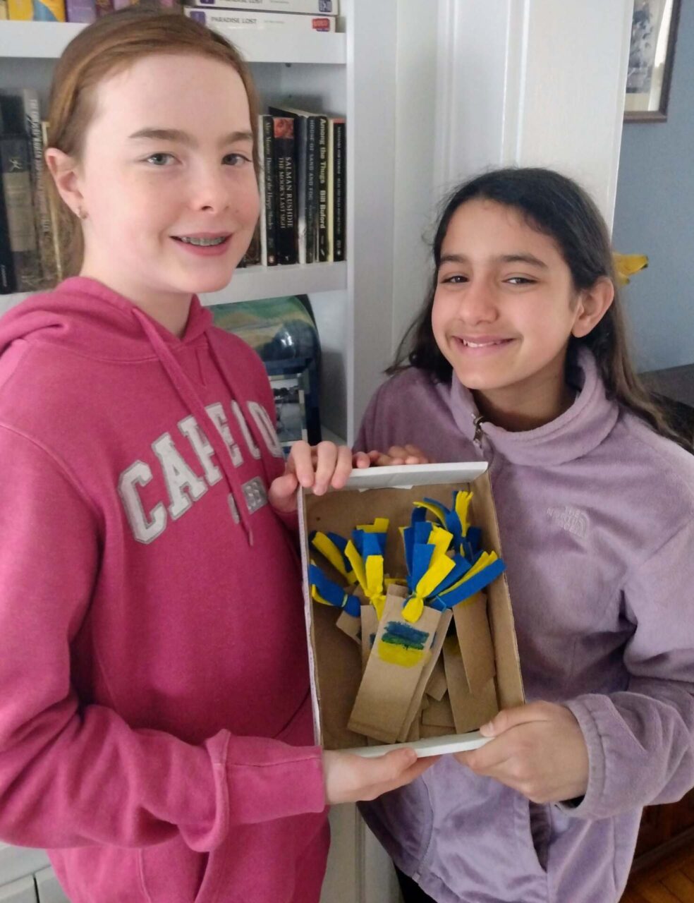 cranford nj girls, Cranford NJ Girls Sell Bookmarks to Raise Money For Ukrainian Refugees