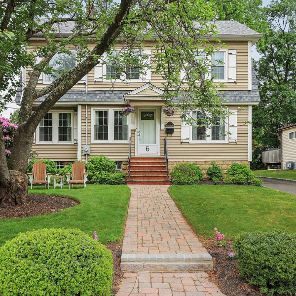 6 Balmiere Pkwy